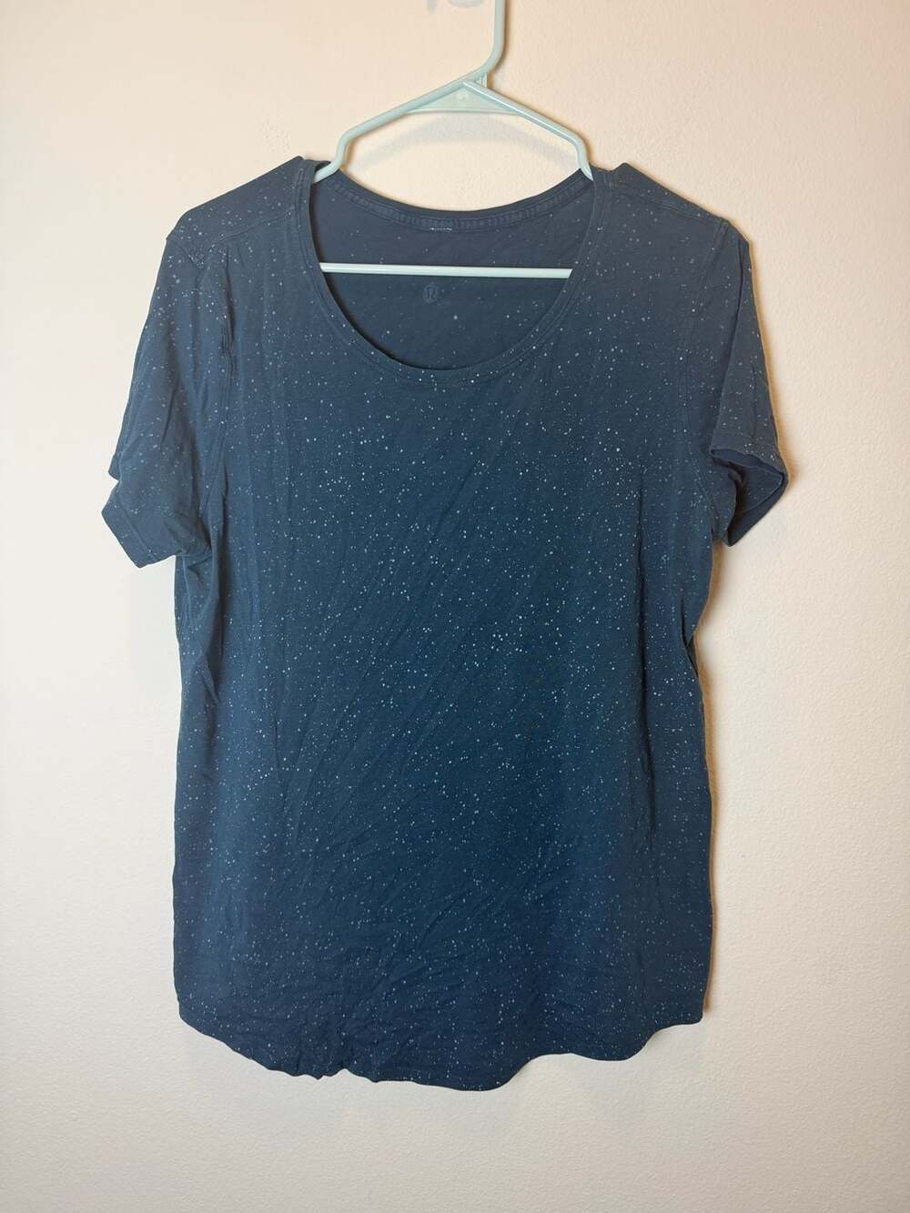 Lululemon Athletica Space Dye Splatter Print Short Sleeve Scoop Neck T-Shirt